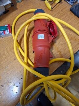 Kábel 5×2 5 plus koncovky 32 A