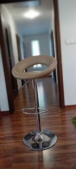Barové kožené stoličky