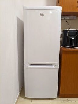 Chladnicka BEKO 218l 144cm