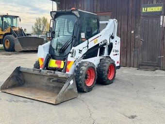Smykový kolový nakladač Bobcat S530
