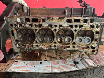 Hlava 1,6 16V NFU 80KW Peugeot Citroen záruka