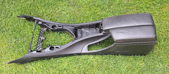 Predam stredovy panel na BMW radu 3 E90 E91
