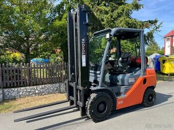 Vysokozdvižný vozík Toyota Tonero 25, joysticky, TOP STAV