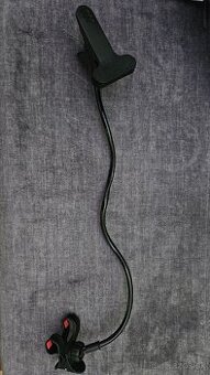 Držiak na telefón.