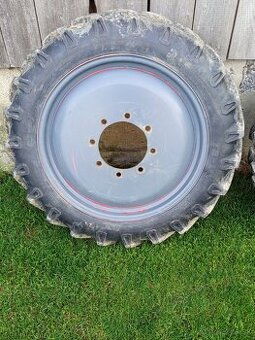 Kolesa na nápravu v3s