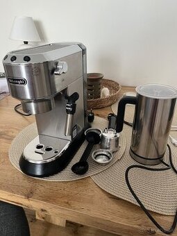 Predam DeLonghi kavovar