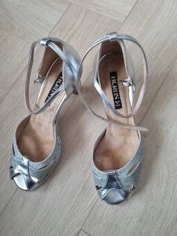 Tanečné topánky 38