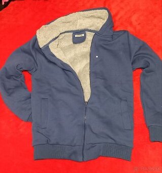 Zateplena mikina velkost M