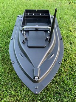 ZAVAZACIA LODKA S NAJSILNEJSOU 12000mAh BATERIOU