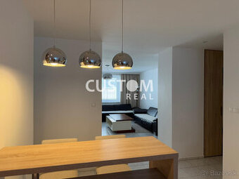 ✨ Moderné bývanie v centre mesta s dvomi balkónmi ✨