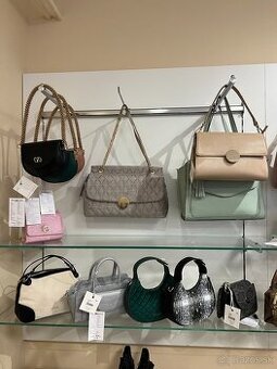 Dámske kabelky/tašky - mix 71 ks