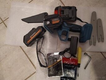 Predám  AKU elektrickú reťazovú pílu 15 cm + 10 cm lišta
