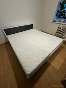 Manželská posteľ s matracmi - 1