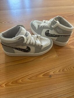 Nike tenisky