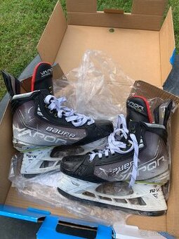 Korcule Bauer Hyperlite vel. 7,5