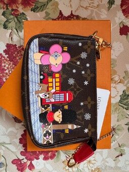 Louis Vuitton mini pochette