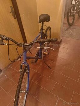 Pretekársky bicykel
