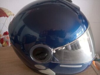 Predam prilbu zn.Schuberth..