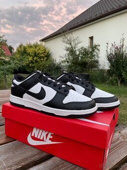 Nike Dunk Low Black White Panda