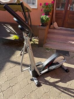 ELIPTICKÝ TRENAŽER LAUBR SPORT