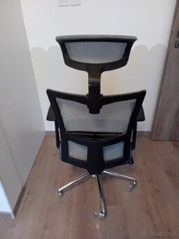 Kancelárska stolička