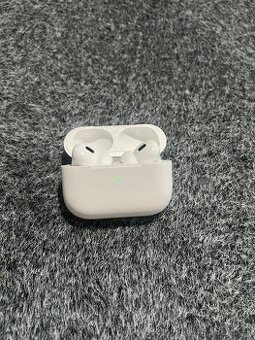 Apple AirPods Pro 2 – výborný stav