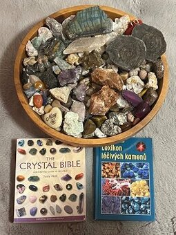 Krasne minerálne kamene a drahokami