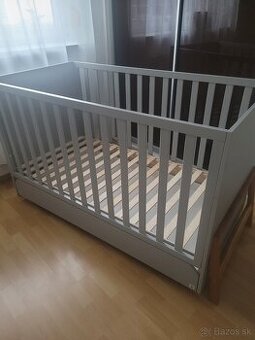 Postielka a komoda Bellamy Lotta sivá