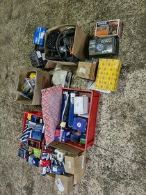 Veľké množstvo nových aj použitých náhradných dielov