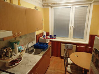 ID-3196 3-izbový byt Snina - Palárikova ul.