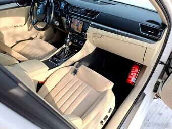 Škoda Superb Combi 2.0 TDI Style DSG 110kw,alcantara,kessy