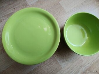 Zelene porcelanove taniere + misky 600ml, nové