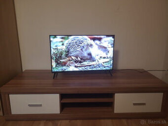 Skriňa na TV so šuflíkmi