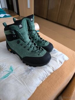 Predám turistické topánky značky North