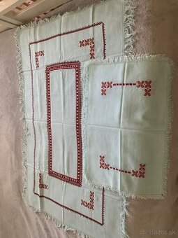 Vyšívané obrusy po babke