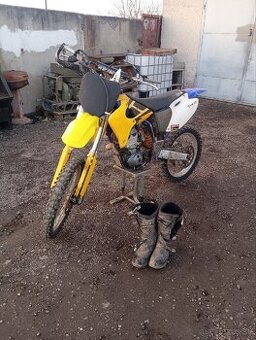 Yamaha yzf 250