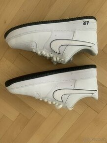 Predam biele tenisky 12 Nike