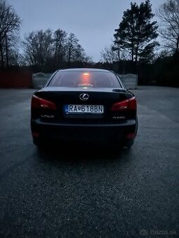lexus IS220