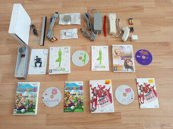 Nintendo Wii + 4hry+štvrtá hra má až 73 rôznych minihier