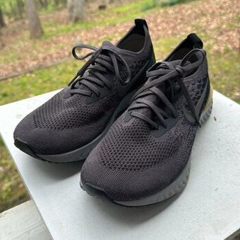 bežecké topánky Nike Epic React Flyknit Deep Purple EUR42,5