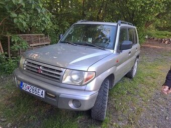 Mitsubishi pajero pinin