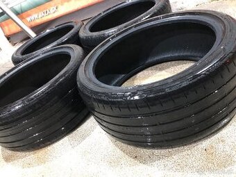 GOOD YEAR eagle F1 215/40 r17