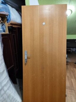Bezpečnostné dvere