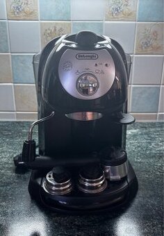 Pákový kávovar DeLonghi - 1