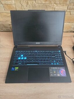 MSI Cyborg 15 i7 12th/RTX 4050 6GB/16GB/512GB