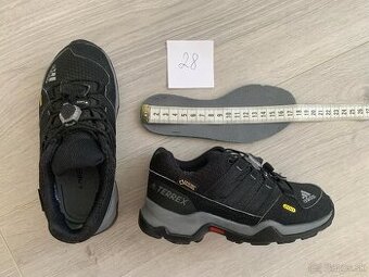 Detské trekingové tenisky zn. Adidas veľ. 28