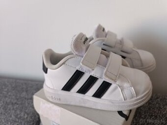 Adidas tenisky