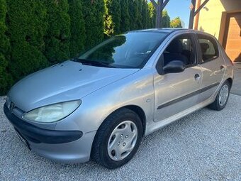 Peugeot 206 2.0 HDi XT