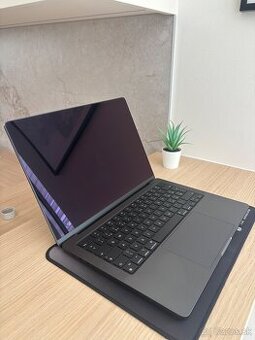 Predám MacBook Pro M3 – v záruke