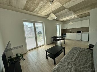 Zariadený 2 izbový byt na prenájom, Galanta 590 €